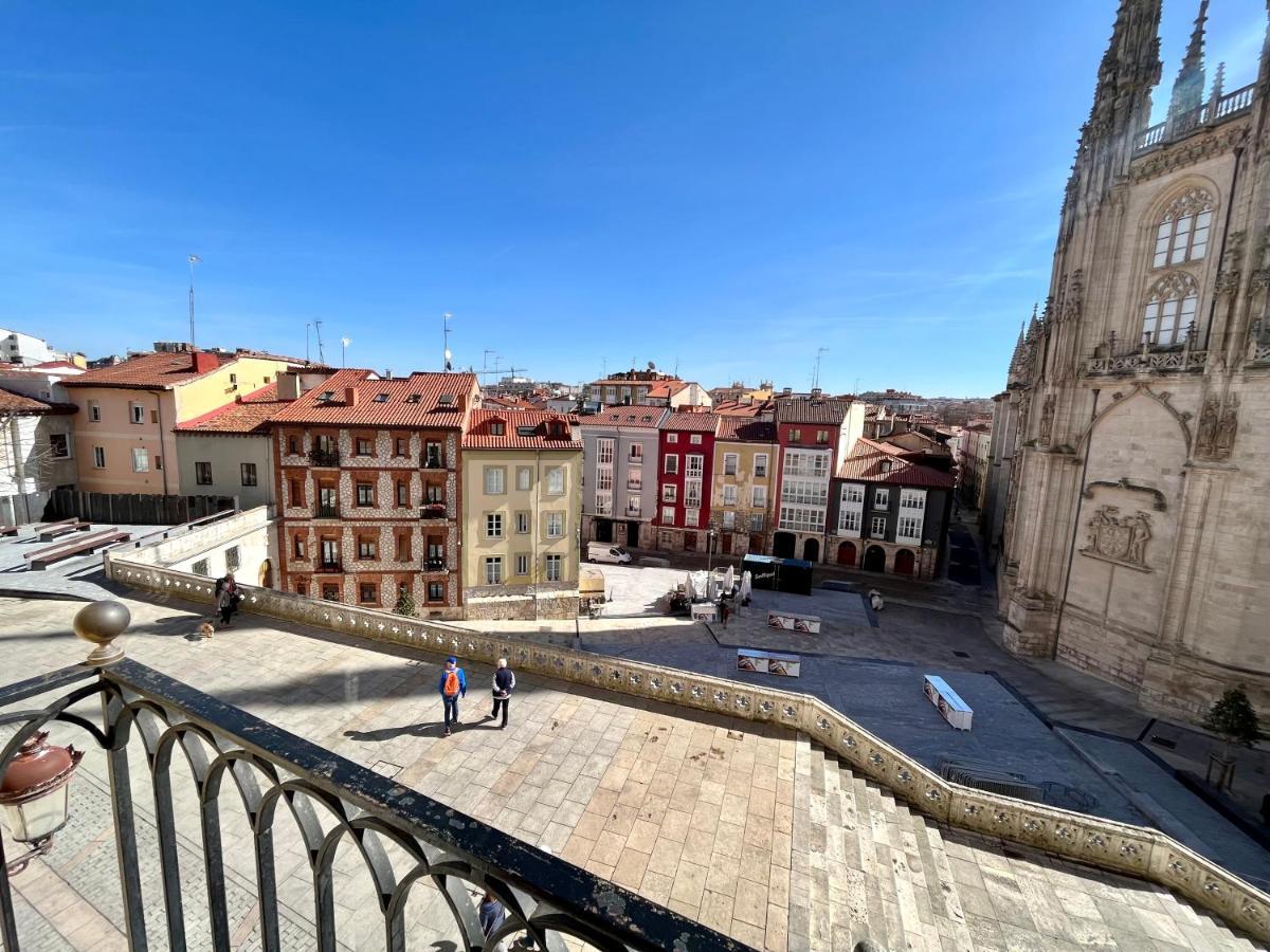 Atuaire Home Balcon Con Vistas A La Catedral De Burgo Exterior foto